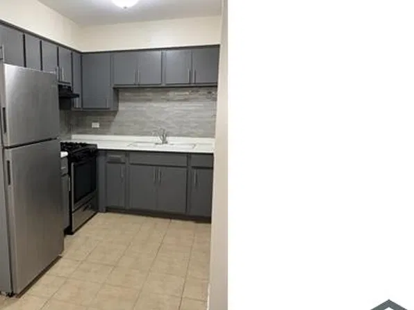 545 N Highview Ave #4, Addison, IL 60101