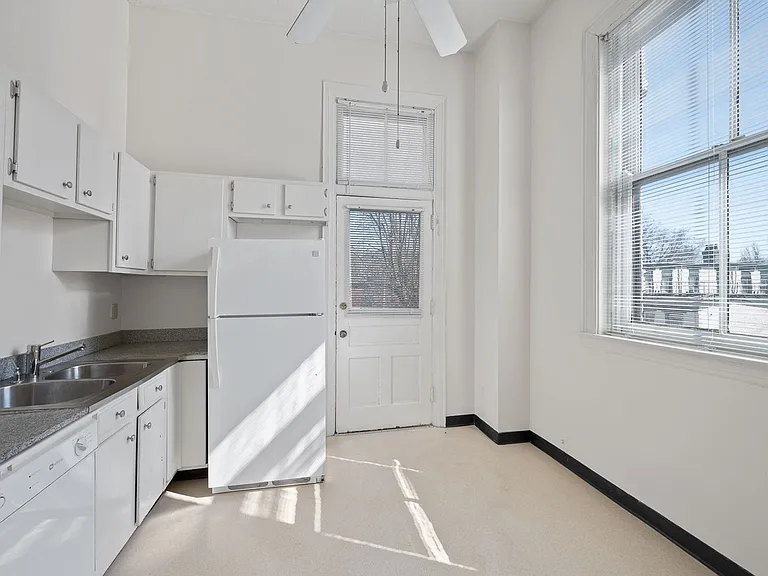 508 Greenup St — Photo 12