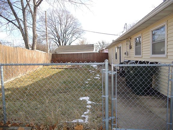 rear yard, fenced