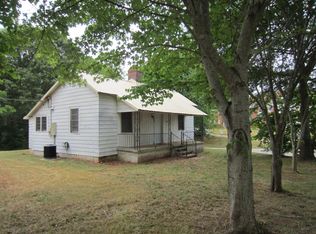 402 N Church St, Central, SC 29630