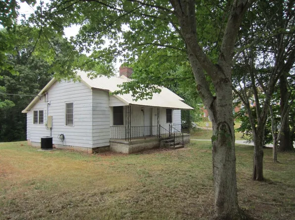 402 N Church St, Central, SC 29630