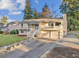5843 Capt Vancouver Dr, Langley, WA 98260