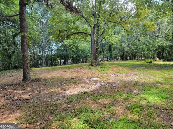 947 Sheppard Rd, Stone Mountain, GA 30083