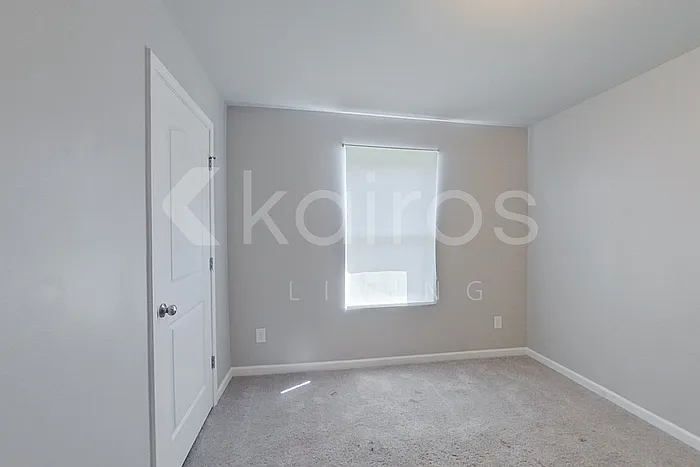 111 Lochwolde Dr — Photo 15