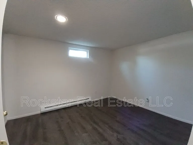 702 E Bridgeport Ave — Photo 15