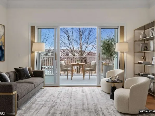 7204 Westover Way BLDG 7000 #7204, Franklin Twp., NJ 08873