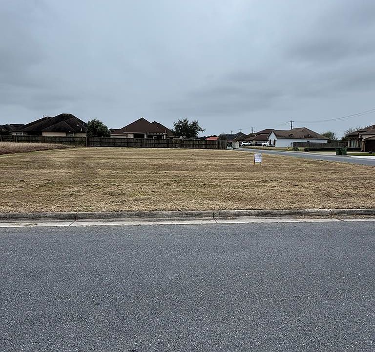 1st image of 0 Pinemore Dr