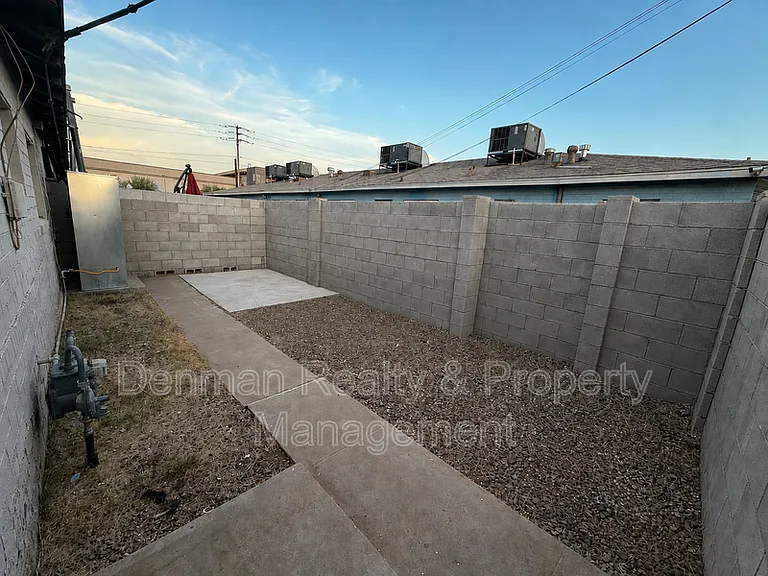 4306 N 12th St #8 — Photo 16