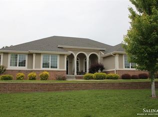 2106 Columbine Ter, Salina, KS 67401