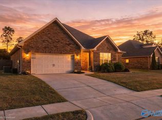 121 Berry Farm Rd, Meridianville, AL 35759