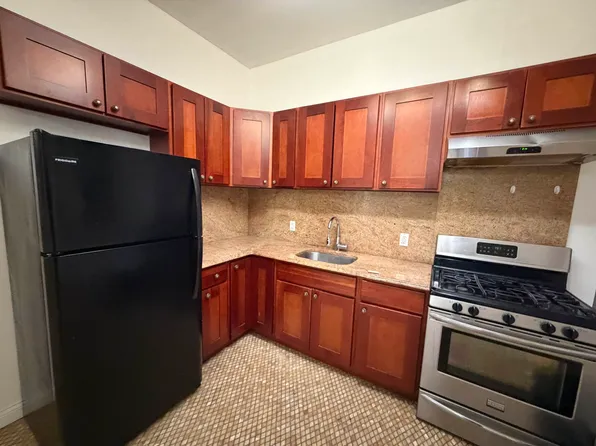 30-06 38th Street image 1 of 10