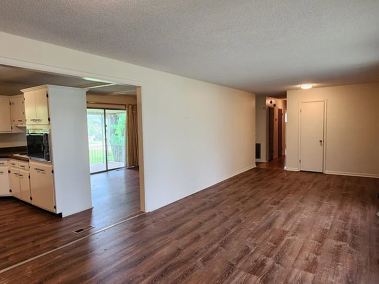 6836 Bacon Ln — Photo 10