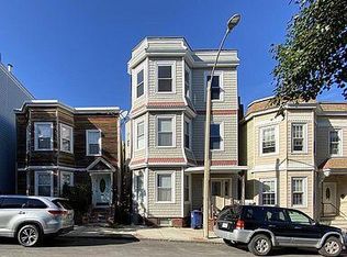 740 E 3rd St #2, South Boston, MA 02127