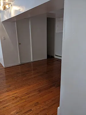 Rented by Angela Jenkins, LREB | media 8