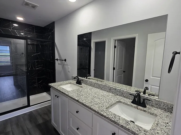 26 Grandstand Dr — Photo 9