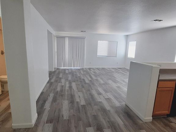 3rd image of 11526 E Camino St