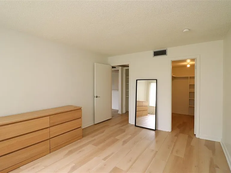 618 Orange Dr #207 — Photo 10