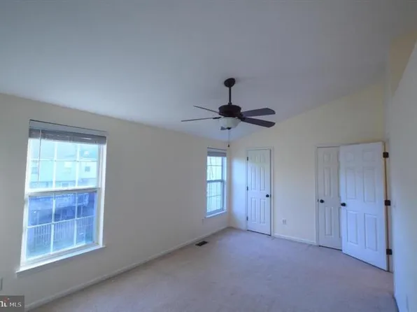 45275 Gable Sq, Sterling, VA 20164
