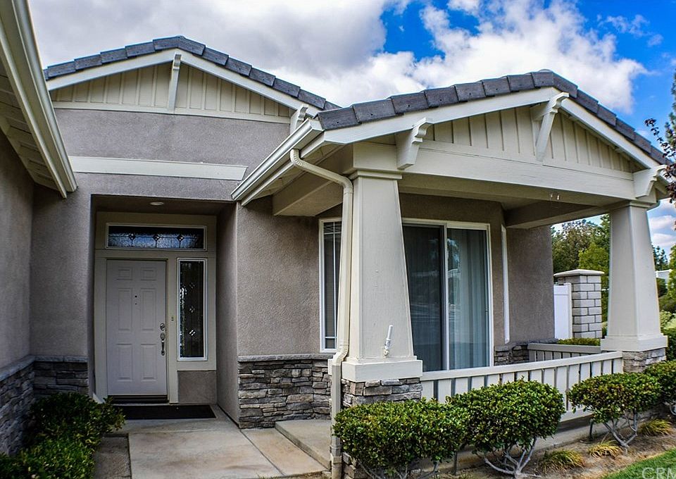 1st image of 39507 Sierra Madre Dr