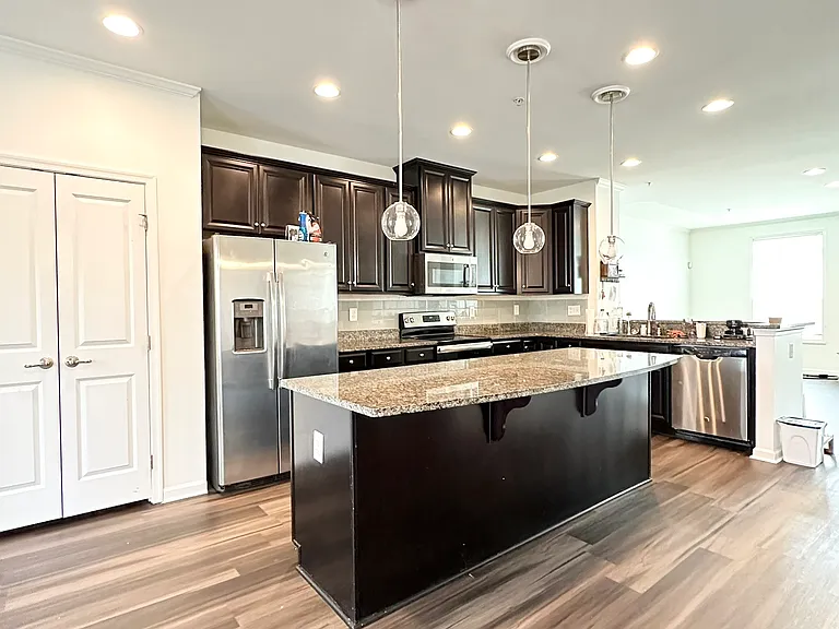 6314 Halsted Ave — Photo 30