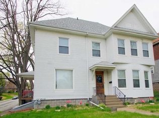1104 E 10th St, Davenport, IA 52803
