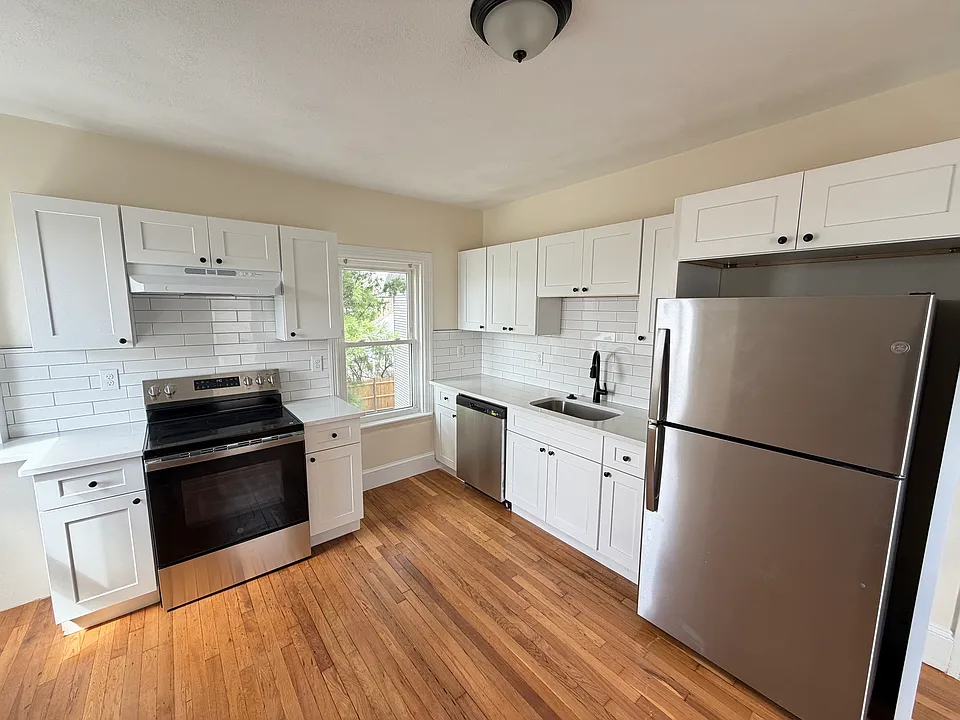 11 Patten St #2
