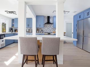 808 Mission Hill Rd, Boynton Beach, FL 33435