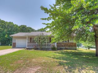 1300 Cash St, Neosho, MO 64850