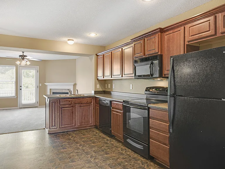 Bennington Park Townhomes — Photo 68