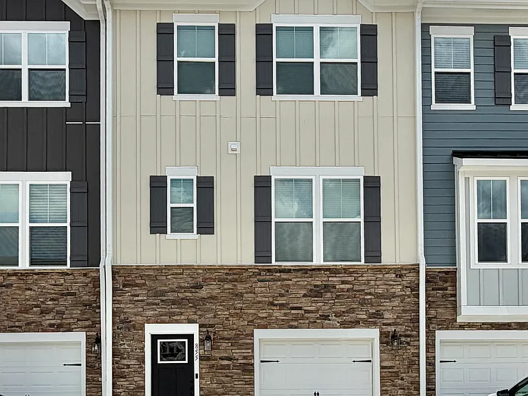 855 Parc Townes Dr — Photo 1