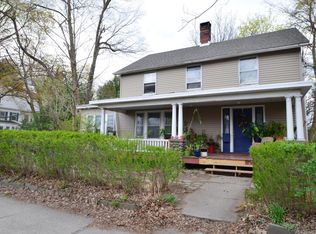 1125 W Main St, Stroudsburg, PA 18360