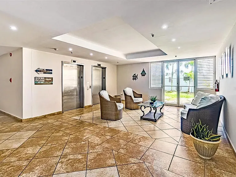 Lobby of the Dolphin Tower building