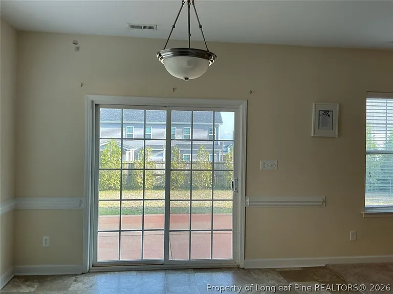 825 Ronald Reagan Dr — Photo 10