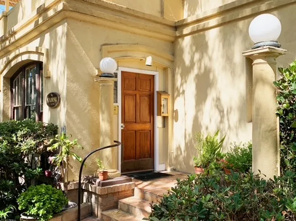 Nadine Apartments, 21 Ozone Ave APT 3, Venice, CA 90291