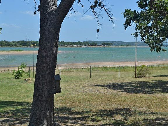 5th image of 108 Agarita Dr