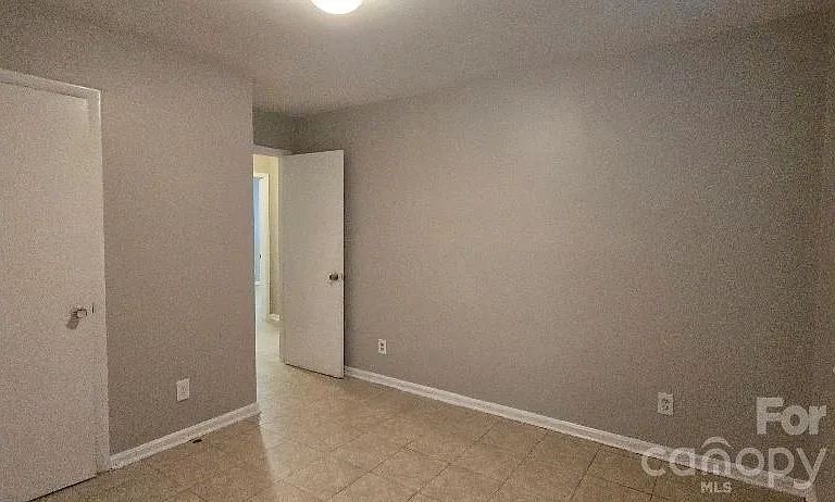 1803 Darbrook Dr — Photo 13