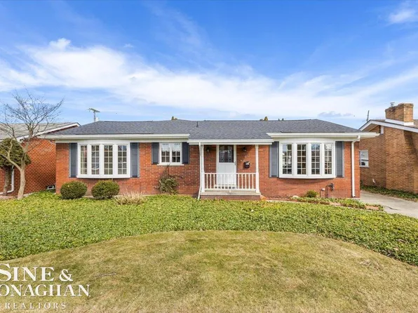 23165 Westbury St, Saint Clair Shores, MI 48080