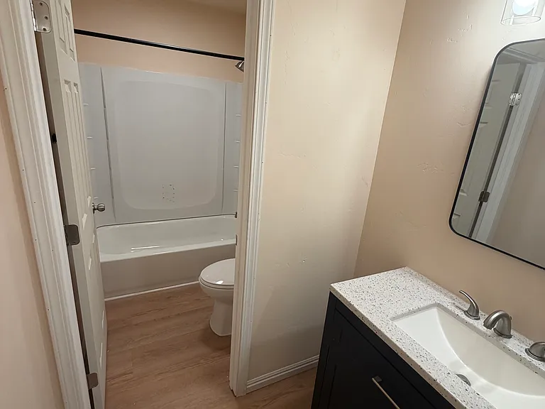 190 E 4380 N — Photo 12