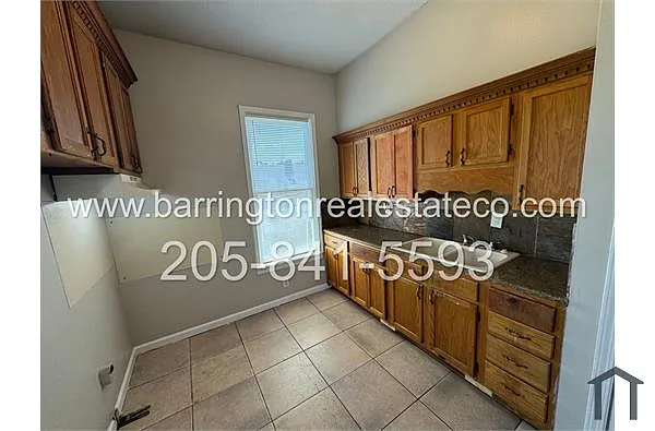 Building Photo - 5521 Court I