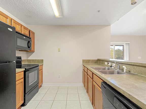 4th image of 3610 Kirkpatrick Cir Unit 11