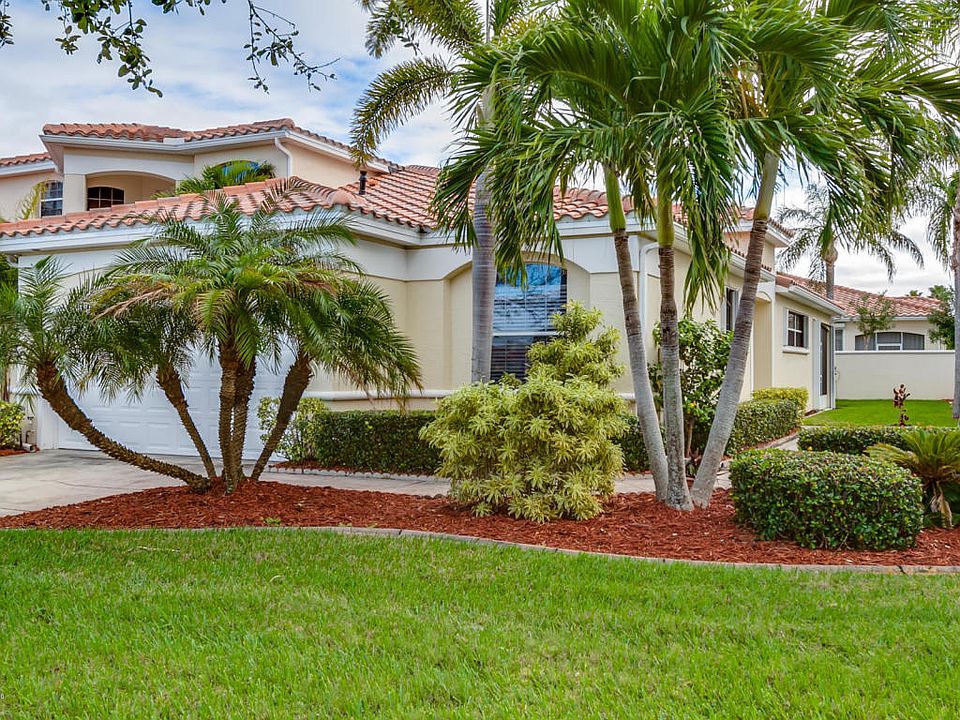 1st image of 722 Bayside Dr #1303