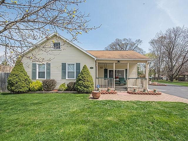 1st image of 2037 Woodale Ave