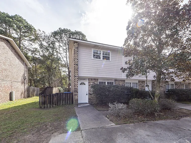 1305 Mathis Ferry Rd — Photo 1