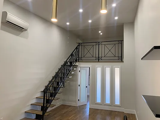 Rented by Metro Prop NY Corp | media 10