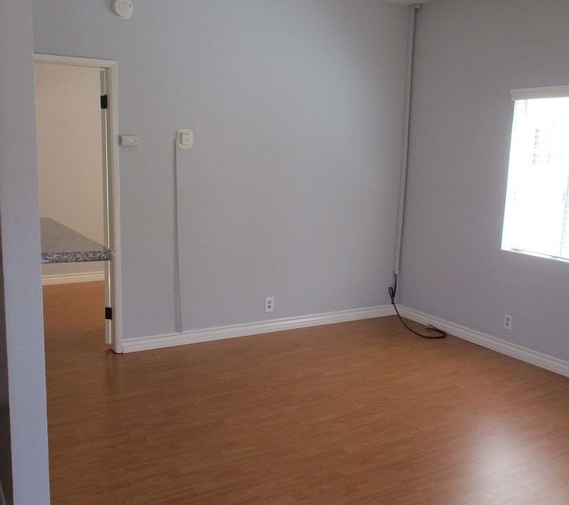1st image of 1615 E Broadway APT A