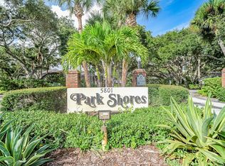 212 Park Shores Cir #212B, Indian River Shores, FL 32963