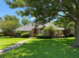 2506 Radcliffe Dr, Rowlett, TX 75088