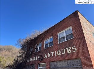 Squirrel Creek Rd, Newland, NC 28657