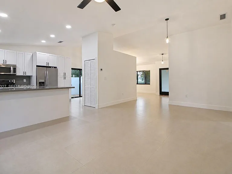 10088 SW 143rd Ct — Photo 6