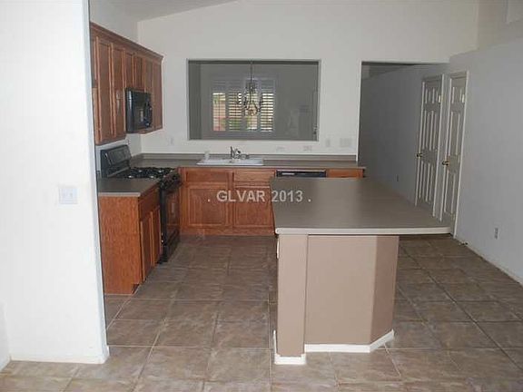 4th image of 6428 Playa De Carmen Way